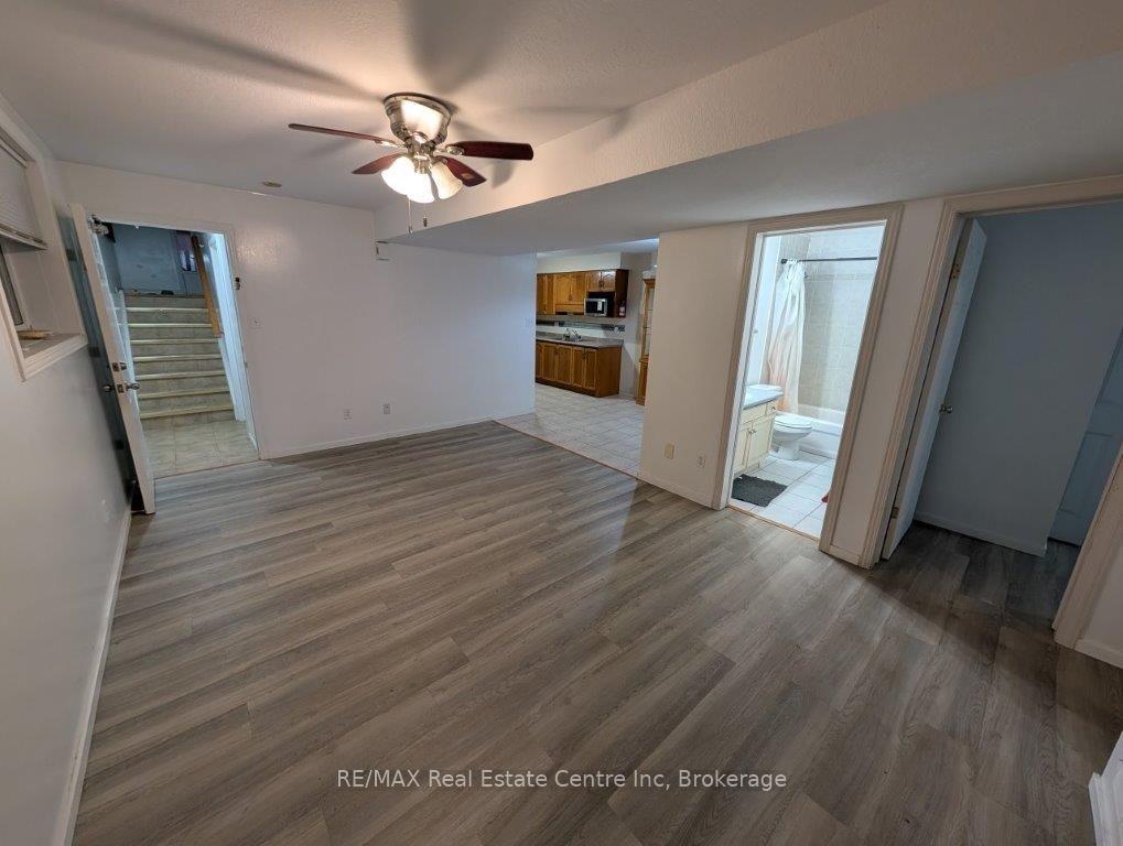 Photo 3 of Unit B, 75 Ryde Road, Guelph, Willow West/Sugarbush/West Acres — HOMEH