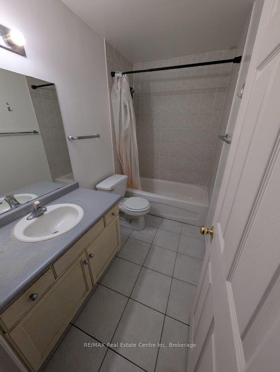 Photo 4 of Unit B, 75 Ryde Road, Guelph, Willow West/Sugarbush/West Acres — HOMEH
