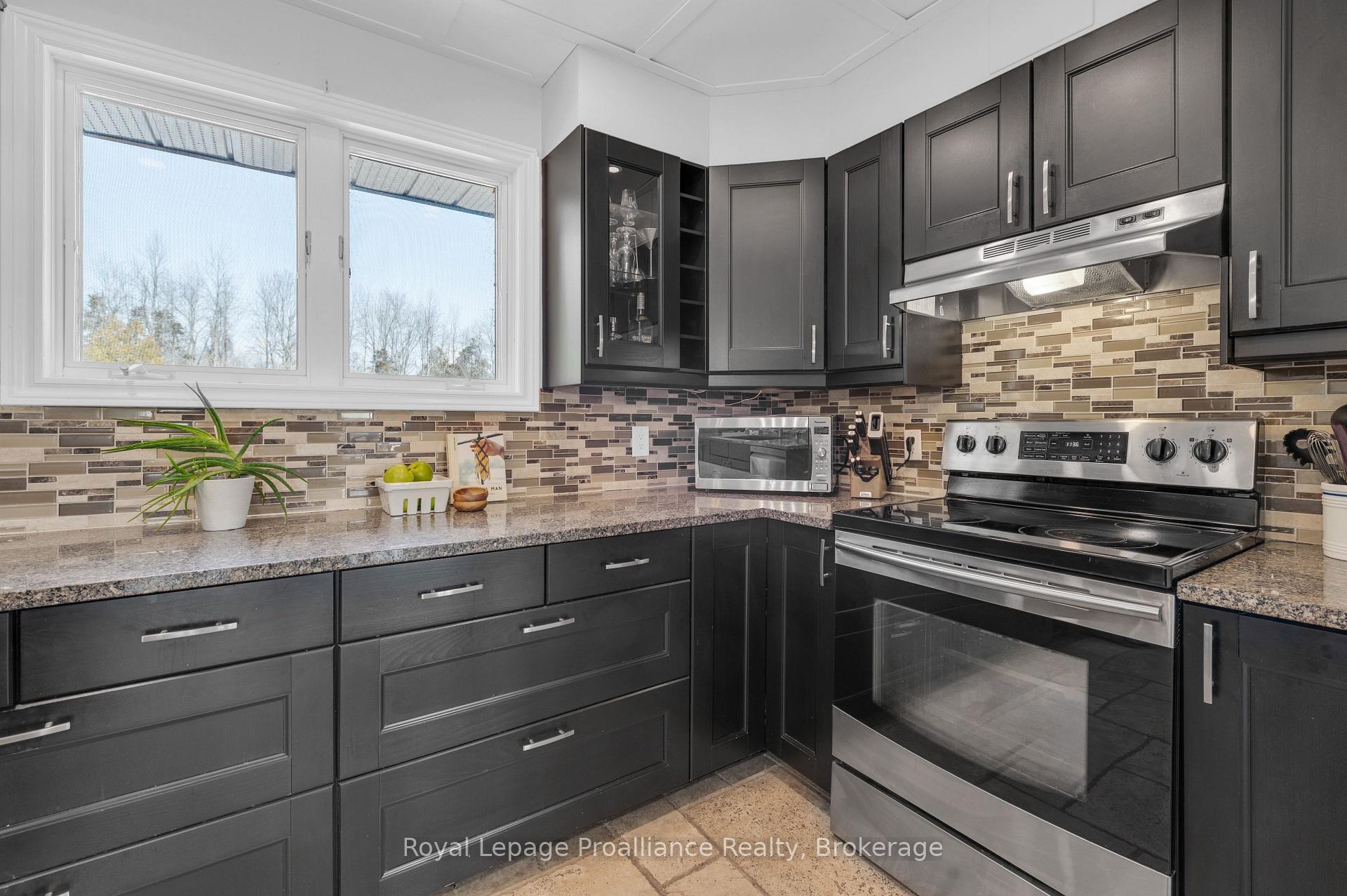 Photo 16 of 1316 County Road 64, Quinte West, Murray Ward — HOMEH