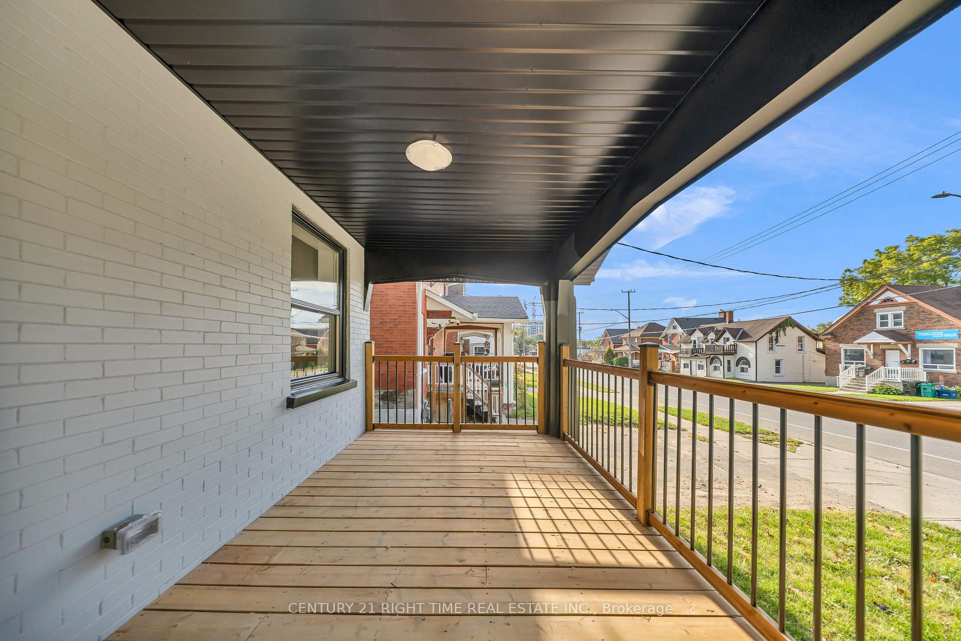 Photo 4 of 188 Courtland Avenue E, Kitchener, Cedar Hill — HOMEH