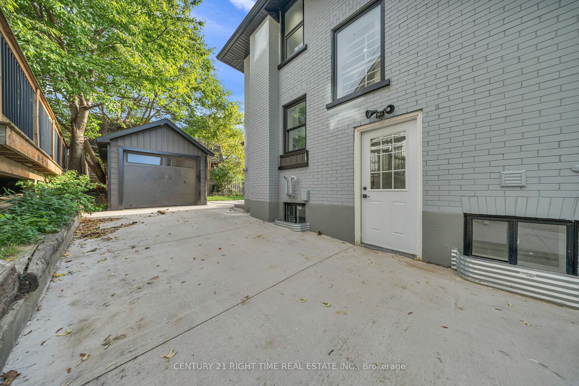 Photo 33 of 188 Courtland Avenue E, Kitchener, Cedar Hill — HOMEH