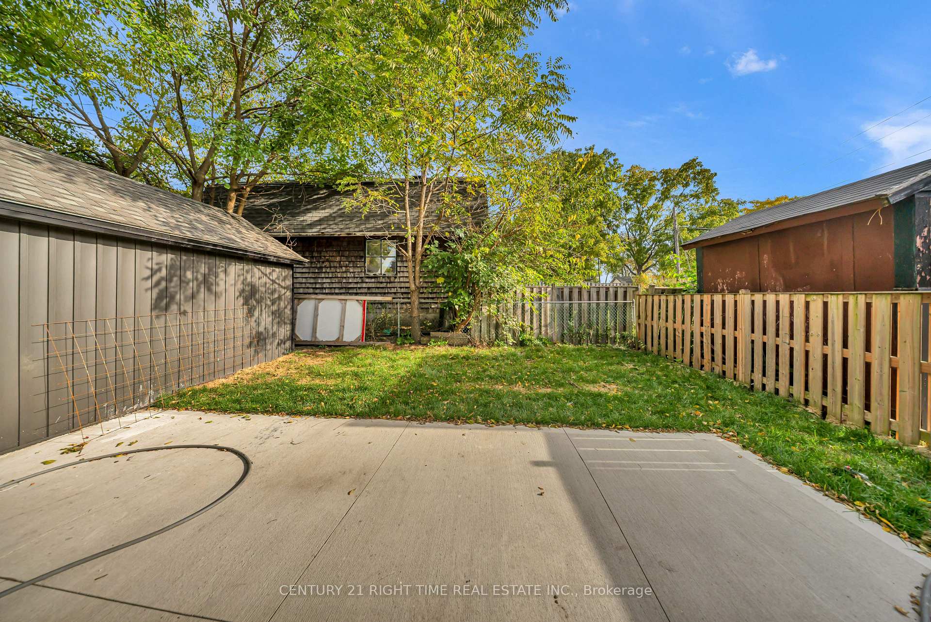 Photo 35 of 188 Courtland Avenue E, Kitchener, Cedar Hill — HOMEH