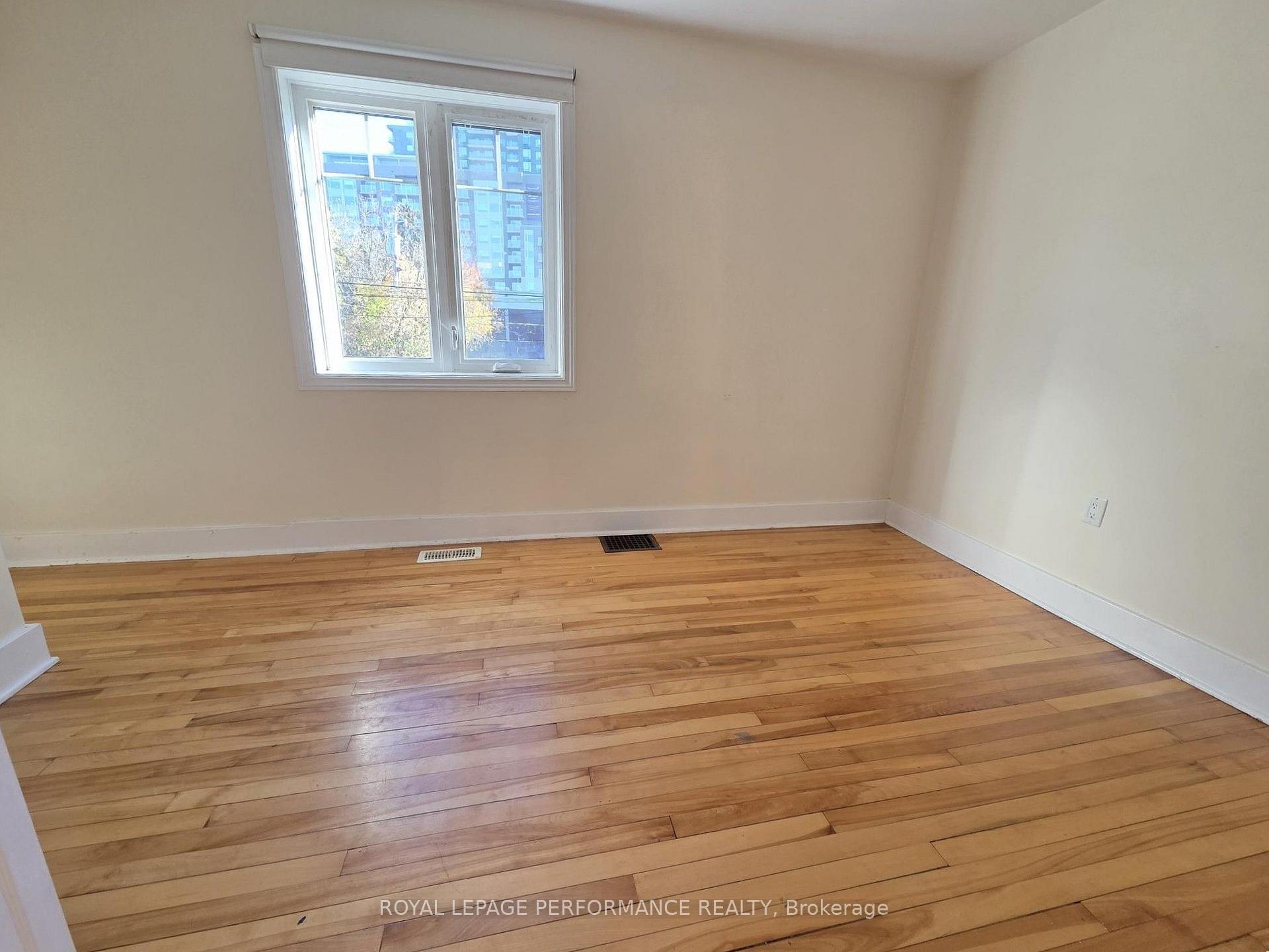 Photo 9 of Unit A, 770 Highland Avenue, Ottawa, Laurentianview — HOMEH
