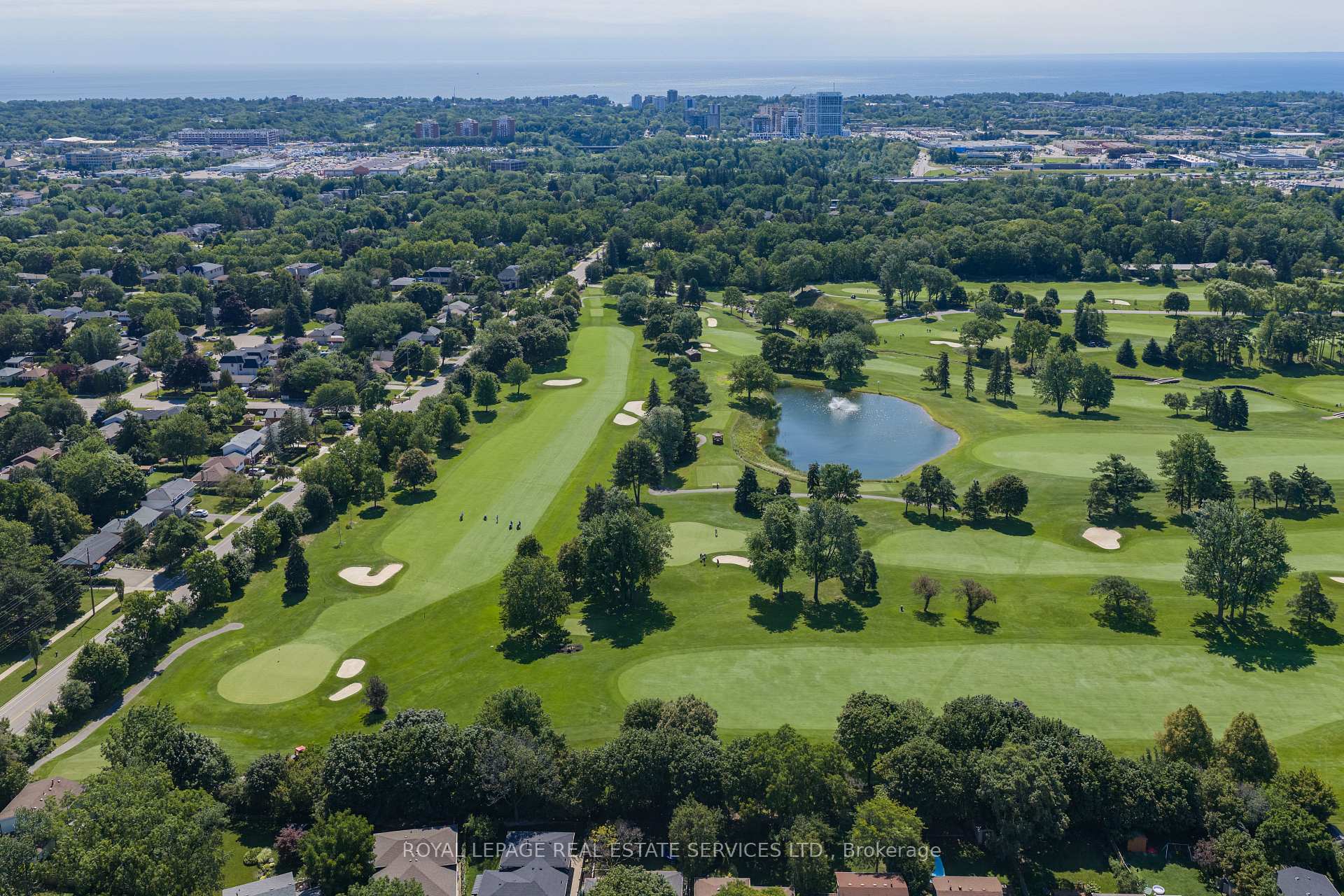 Photo 32 of 18 Osborne Crescent, Oakville, College Park — HOMEH