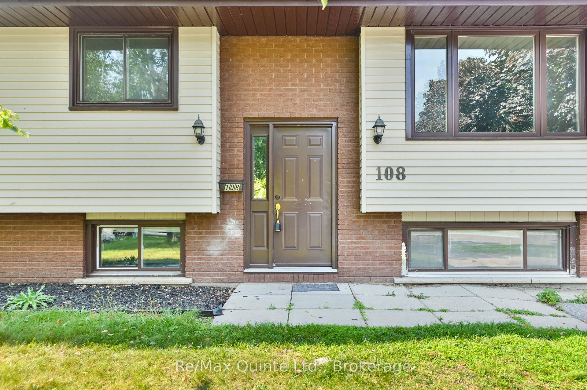 Photo 4 of 108 Nicholas Street, Quinte West, Trenton Ward — HOMEH