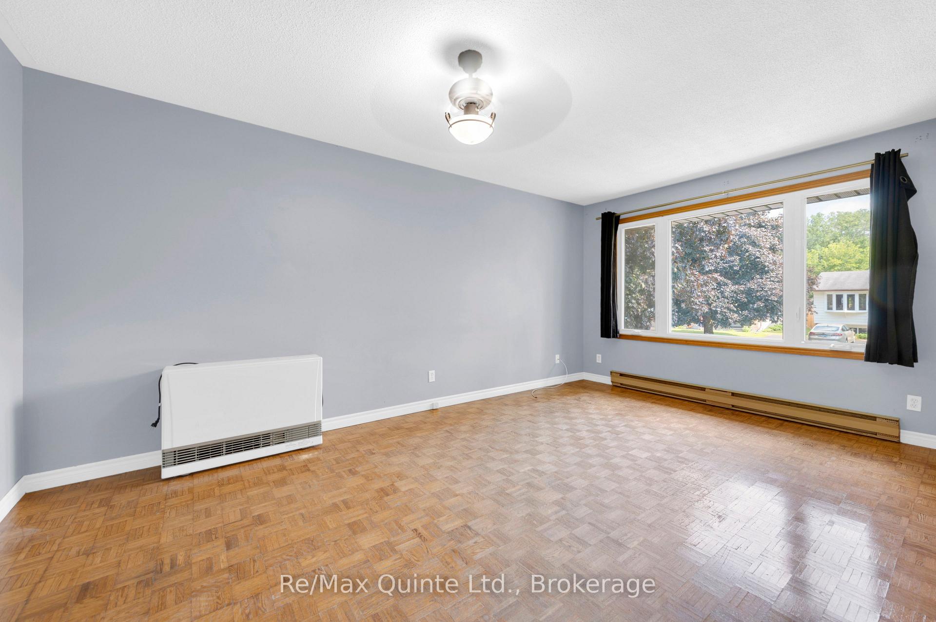 Photo 8 of 108 Nicholas Street, Quinte West, Trenton Ward — HOMEH