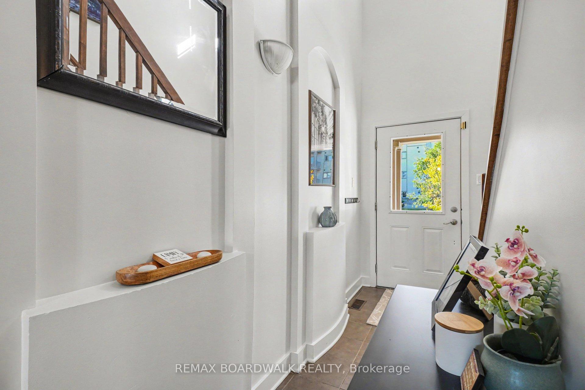 Photo 4 of 1109 Fieldfair Way, Ottawa, Notting Hill/Summerside — HOMEH