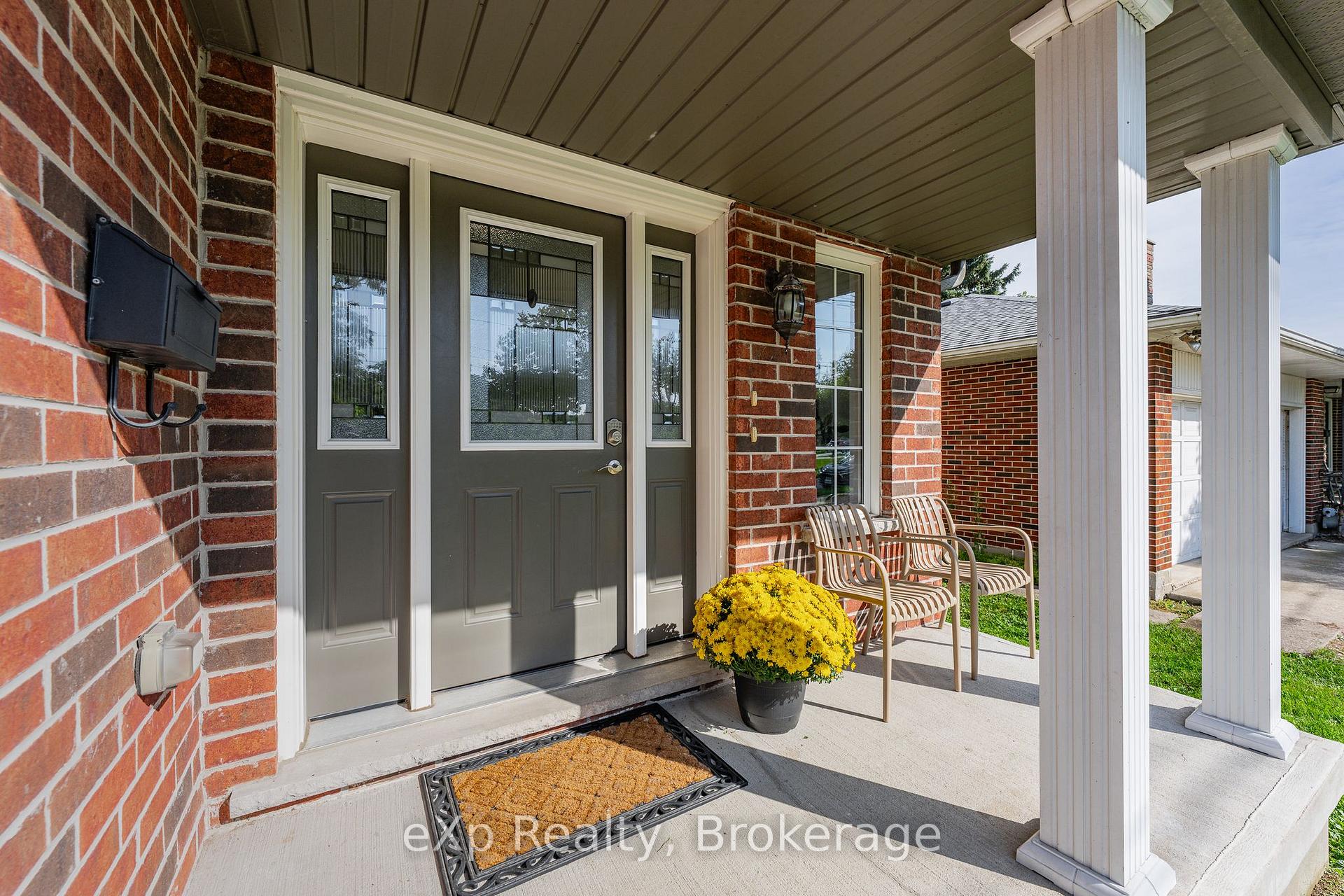 Photo 7 of 67A Raymond Street, Guelph, Downtown — HOMEH