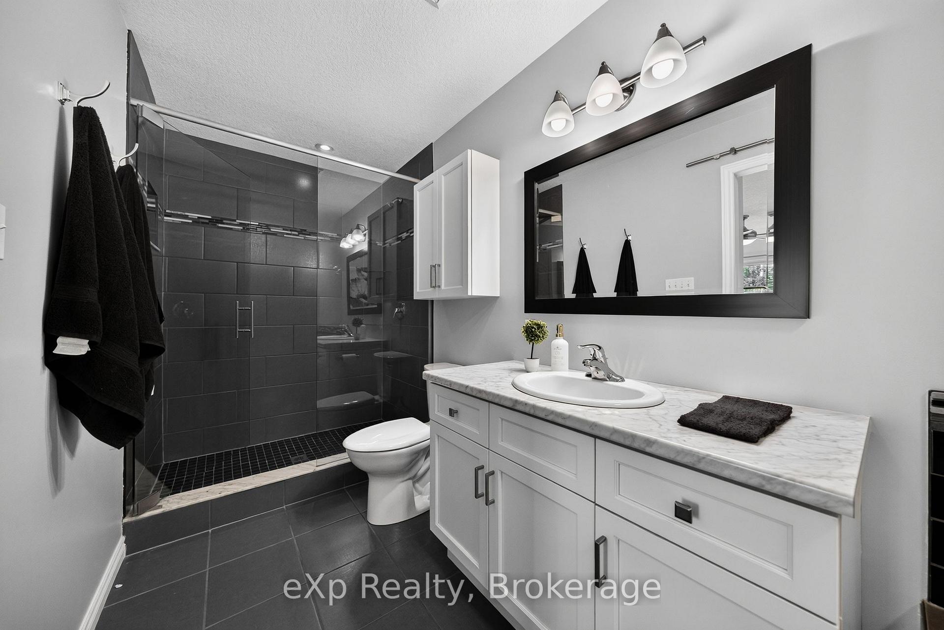 Photo 31 of 67A Raymond Street, Guelph, Downtown — HOMEH