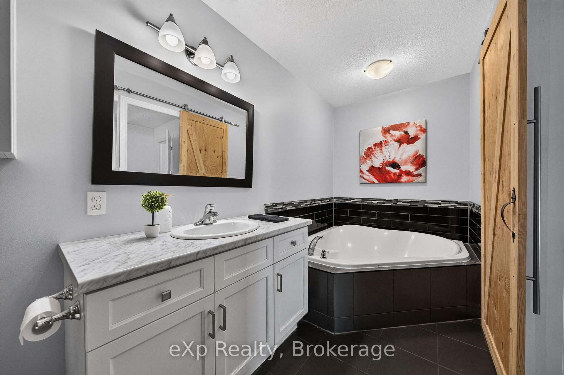 Photo 32 of 67A Raymond Street, Guelph, Downtown — HOMEH