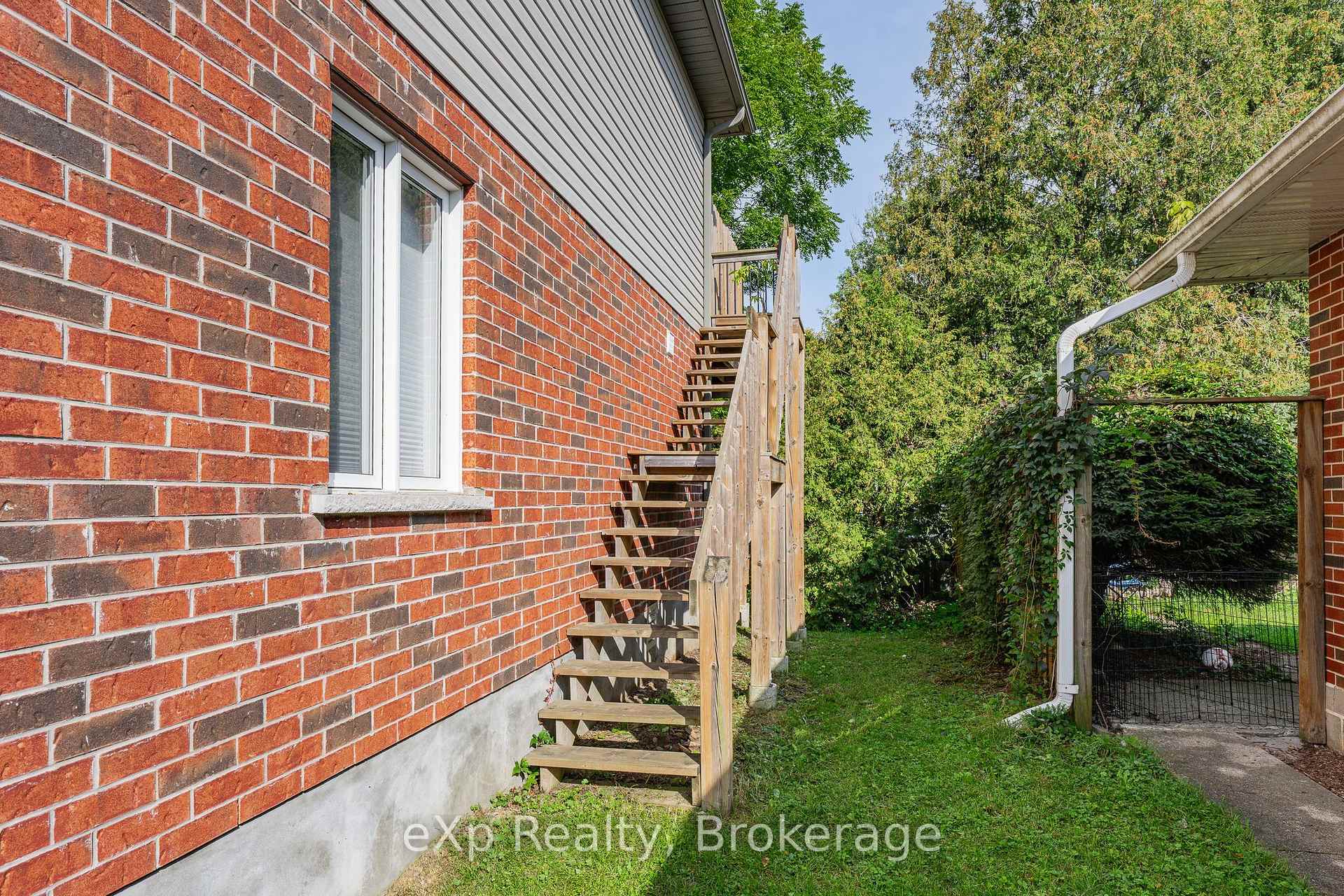 Photo 40 of 67A Raymond Street, Guelph, Downtown — HOMEH