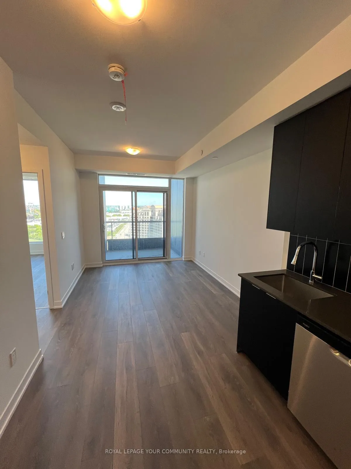 Photo 3 of Unit 1827, 498 Caldari Road, Vaughan, Concord — HOMEH