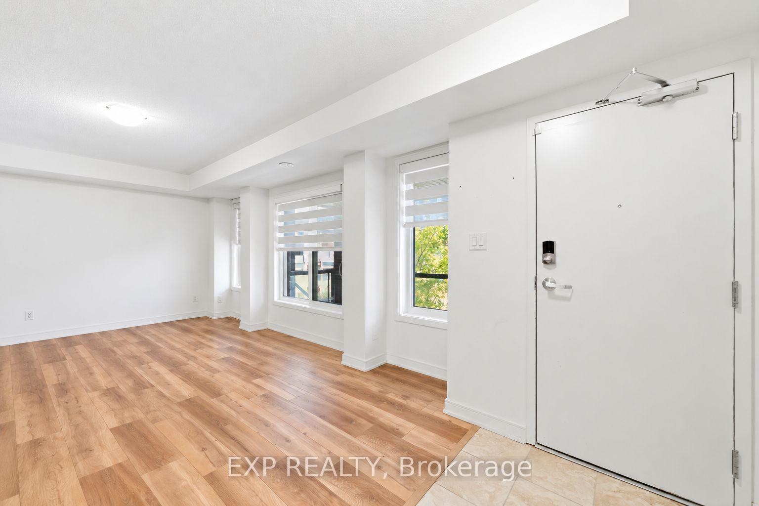 Photo 7 of 21 Magnolia Lane, Barrie, Innis-Shore — HOMEH