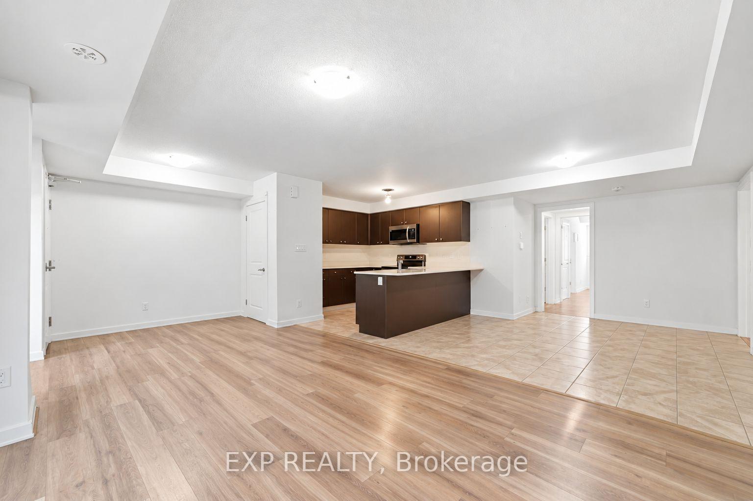 Photo 10 of 21 Magnolia Lane, Barrie, Innis-Shore — HOMEH
