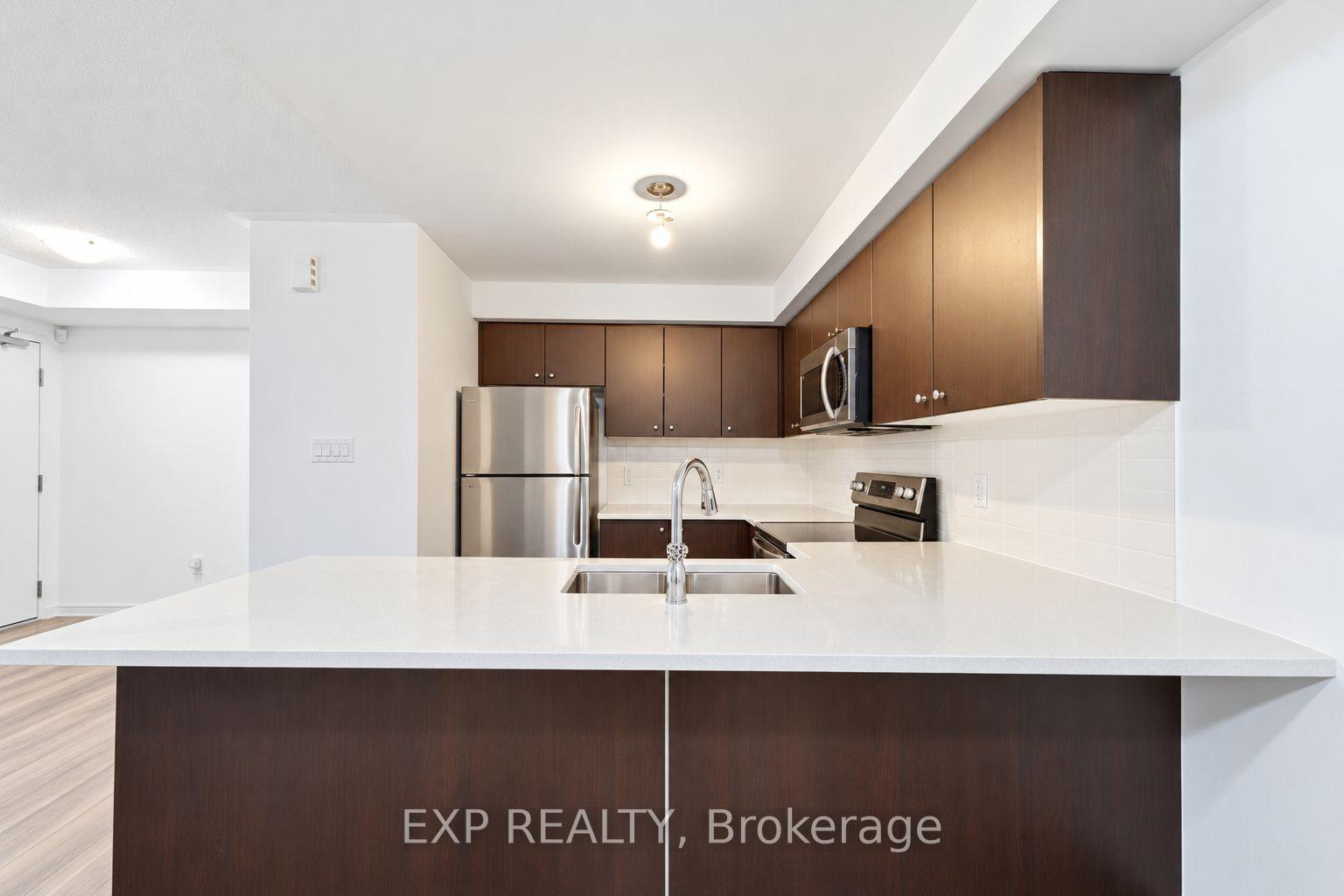 Photo 11 of 21 Magnolia Lane, Barrie, Innis-Shore — HOMEH