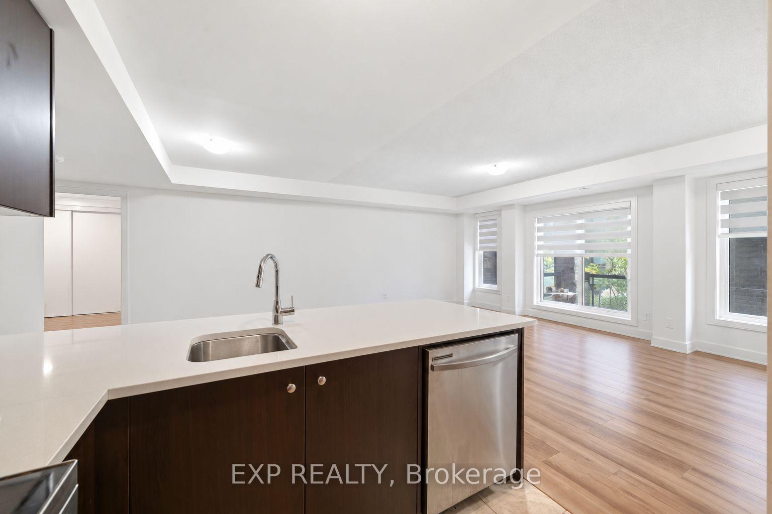 Photo 15 of 21 Magnolia Lane, Barrie, Innis-Shore — HOMEH