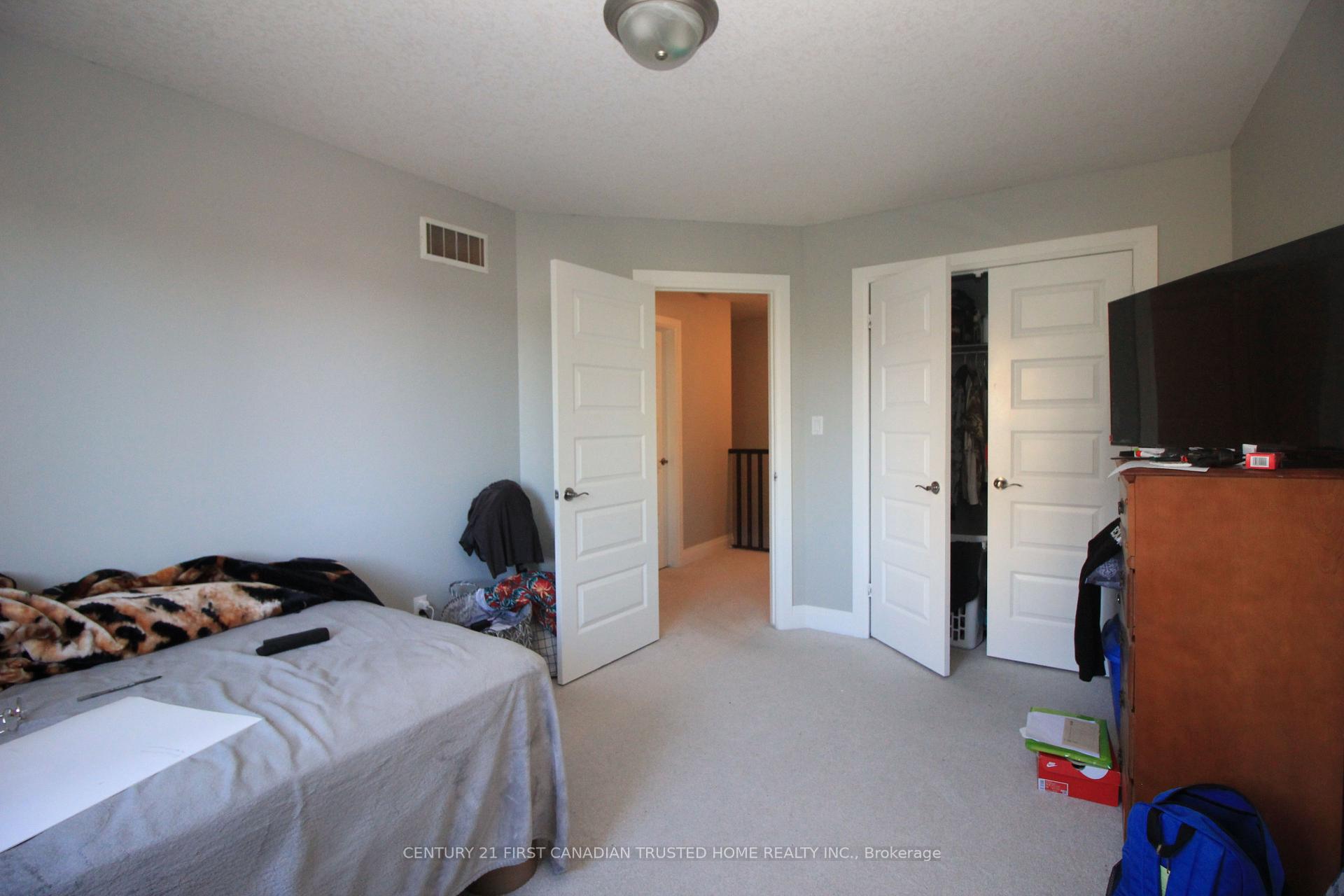 Photo 22 of 6832 Vallas Circle, London, South V — HOMEH
