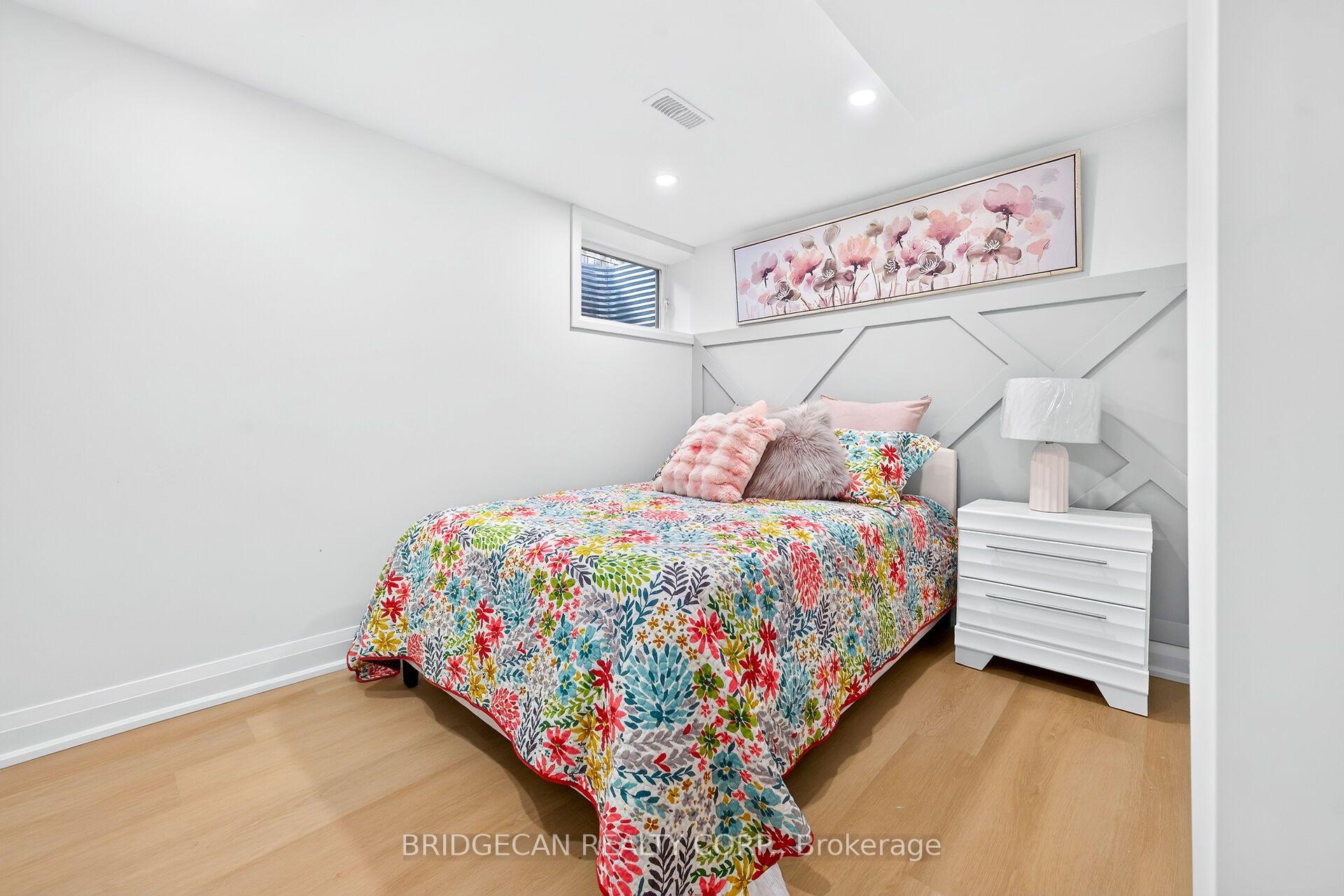 Photo 33 of 4 Bermuda Court, Hamilton, Rolston — HOMEH