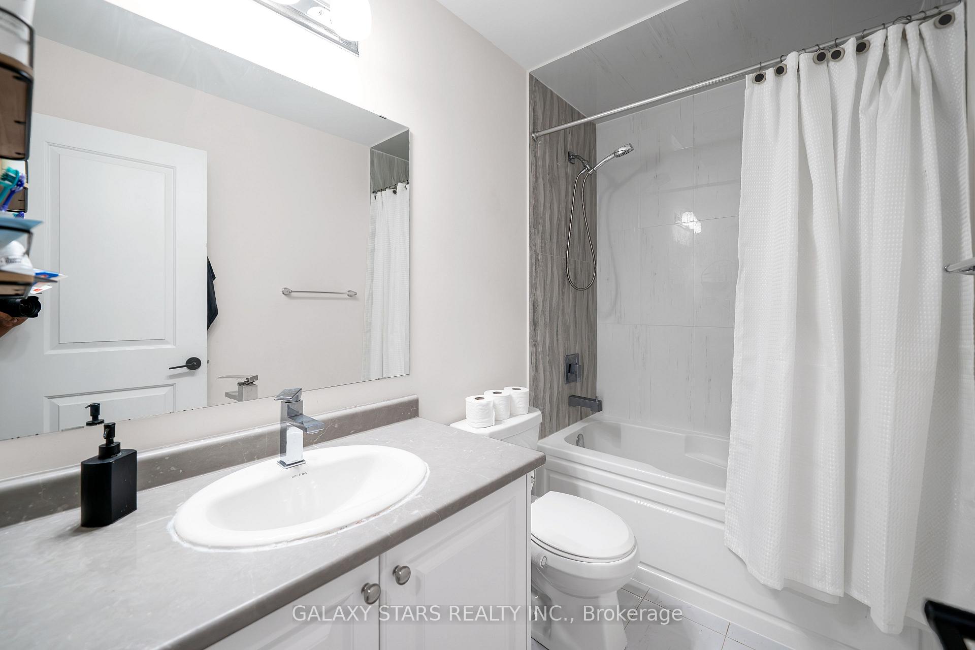Photo 32 of 50 Ambereen Place, Clarington, Bowmanville — HOMEH