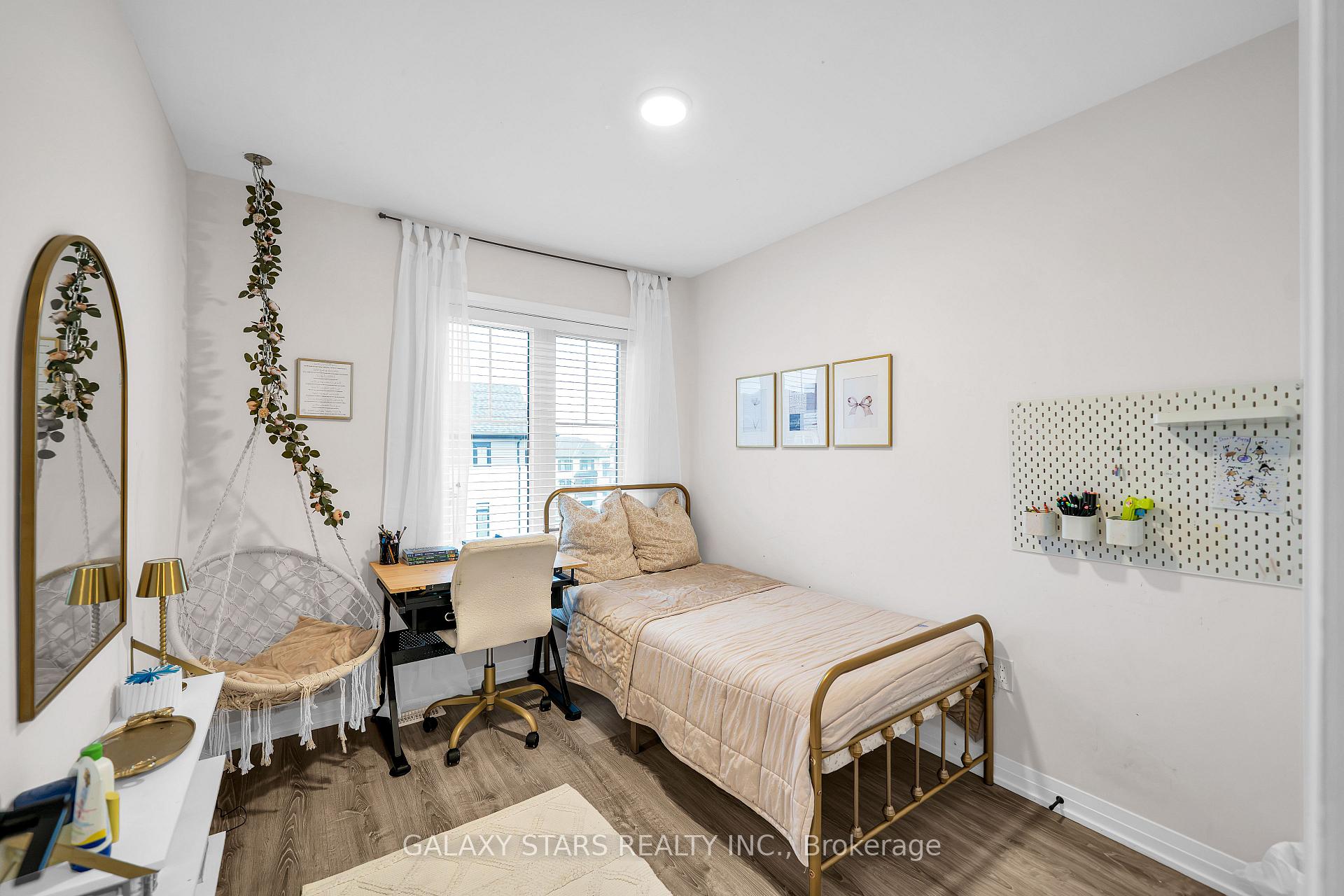 Photo 33 of 50 Ambereen Place, Clarington, Bowmanville — HOMEH