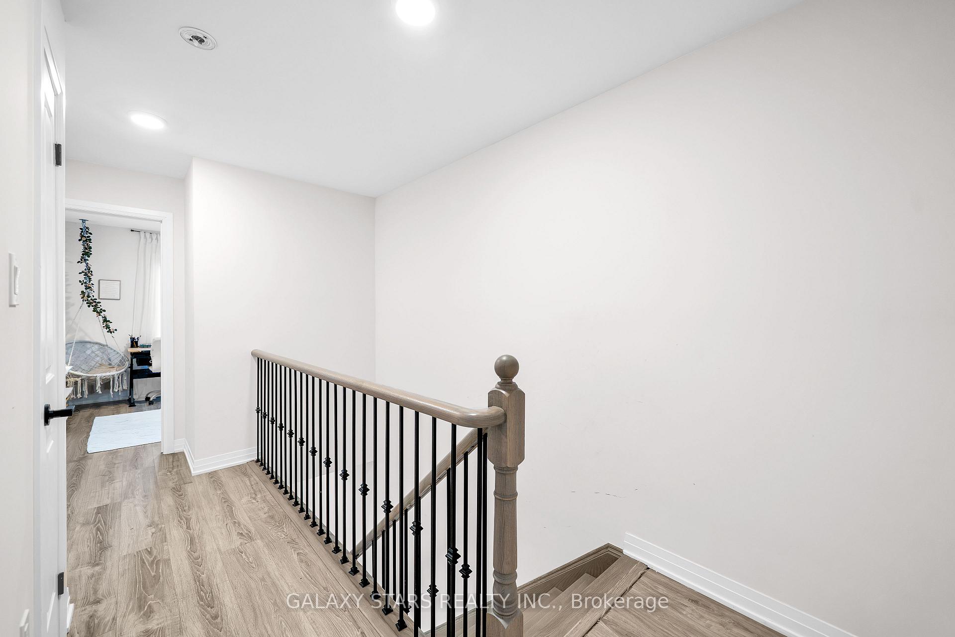 Photo 37 of 50 Ambereen Place, Clarington, Bowmanville — HOMEH
