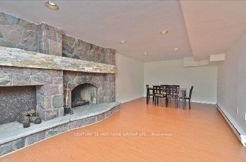 Photo 6 of 134 Mossgrove Trail, North York, St. Andrew-Windfields — HOMEH