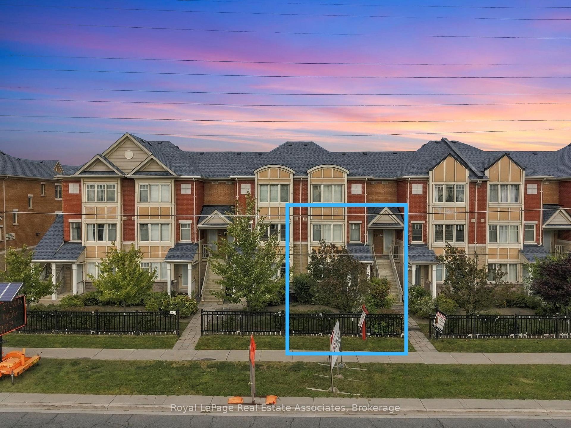 Front of Unit 16, 3975 Eglinton Avenue W