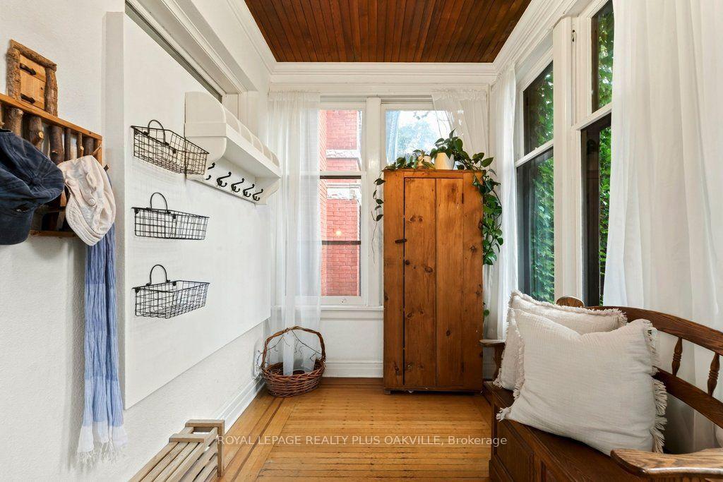Photo 4 of 140 Markland Street, Hamilton, Durand — HOMEH