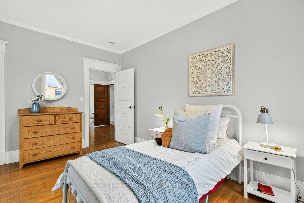 Photo 24 of 140 Markland Street, Hamilton, Durand — HOMEH