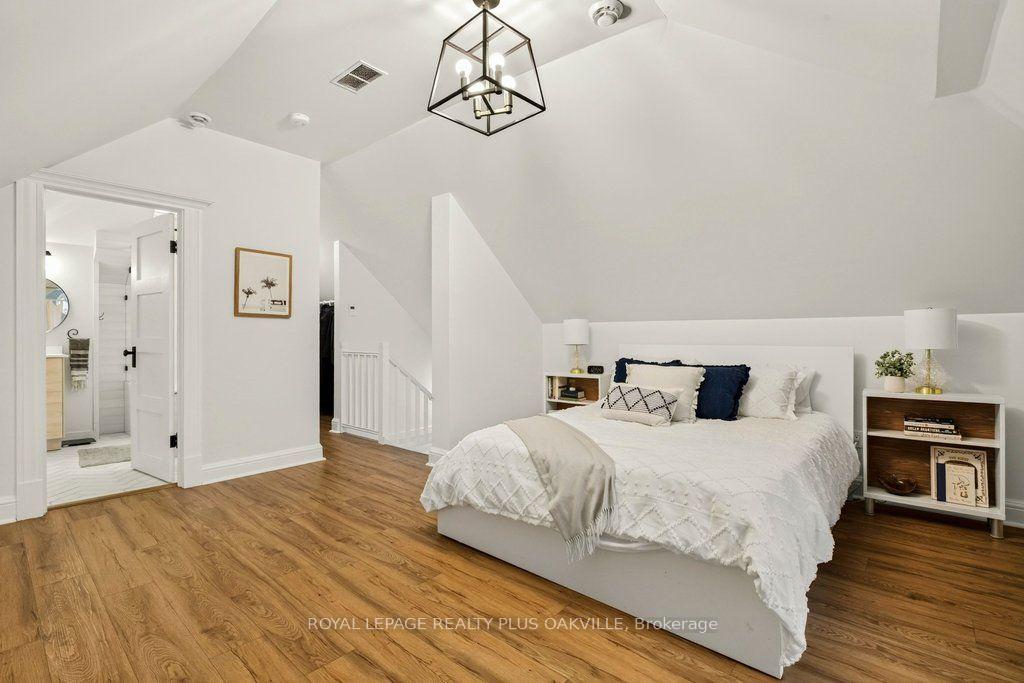 Photo 32 of 140 Markland Street, Hamilton, Durand — HOMEH