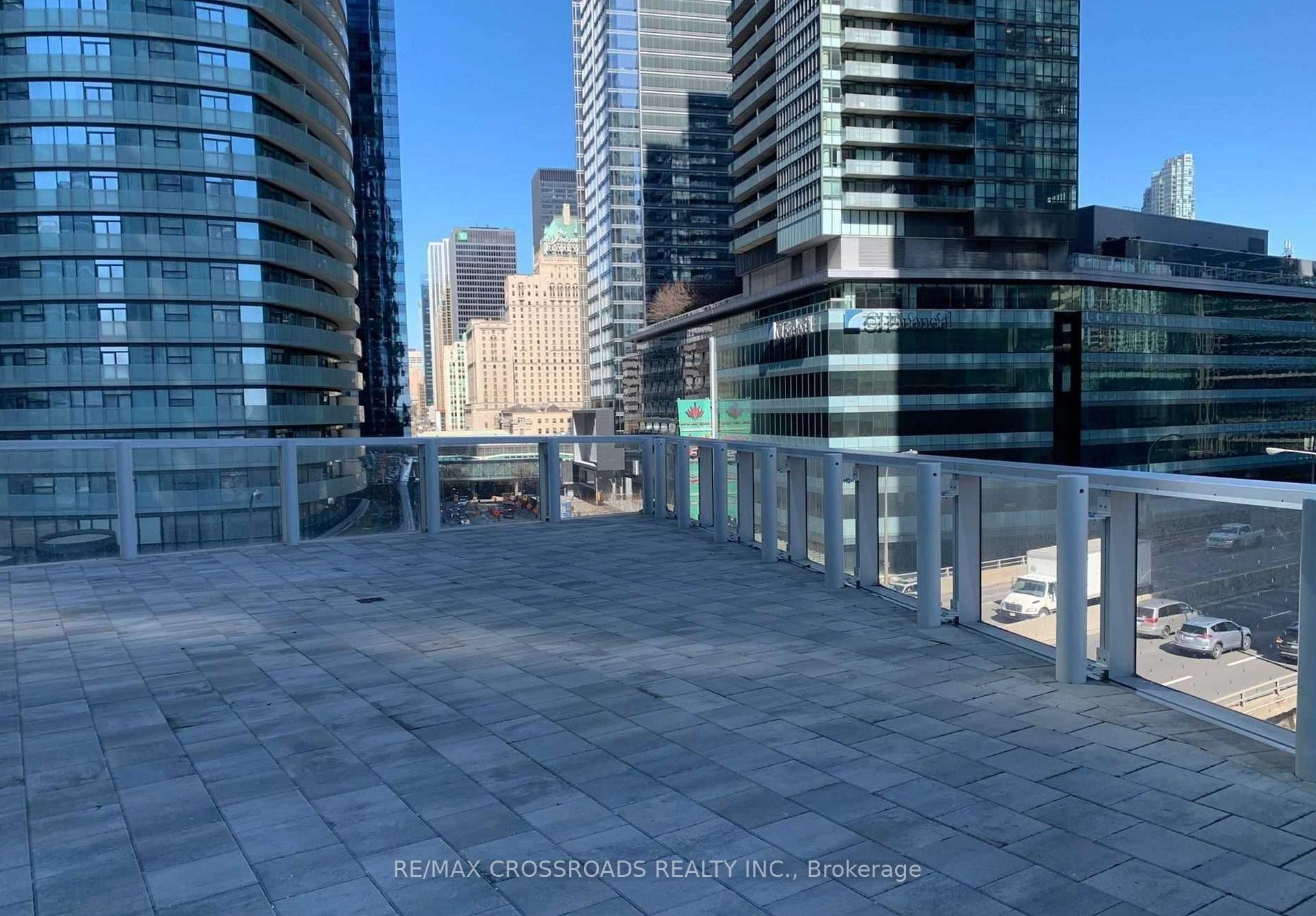 Photo 3 of Unit 803, 10 York Street, Toronto, Waterfront Communities — HOMEH