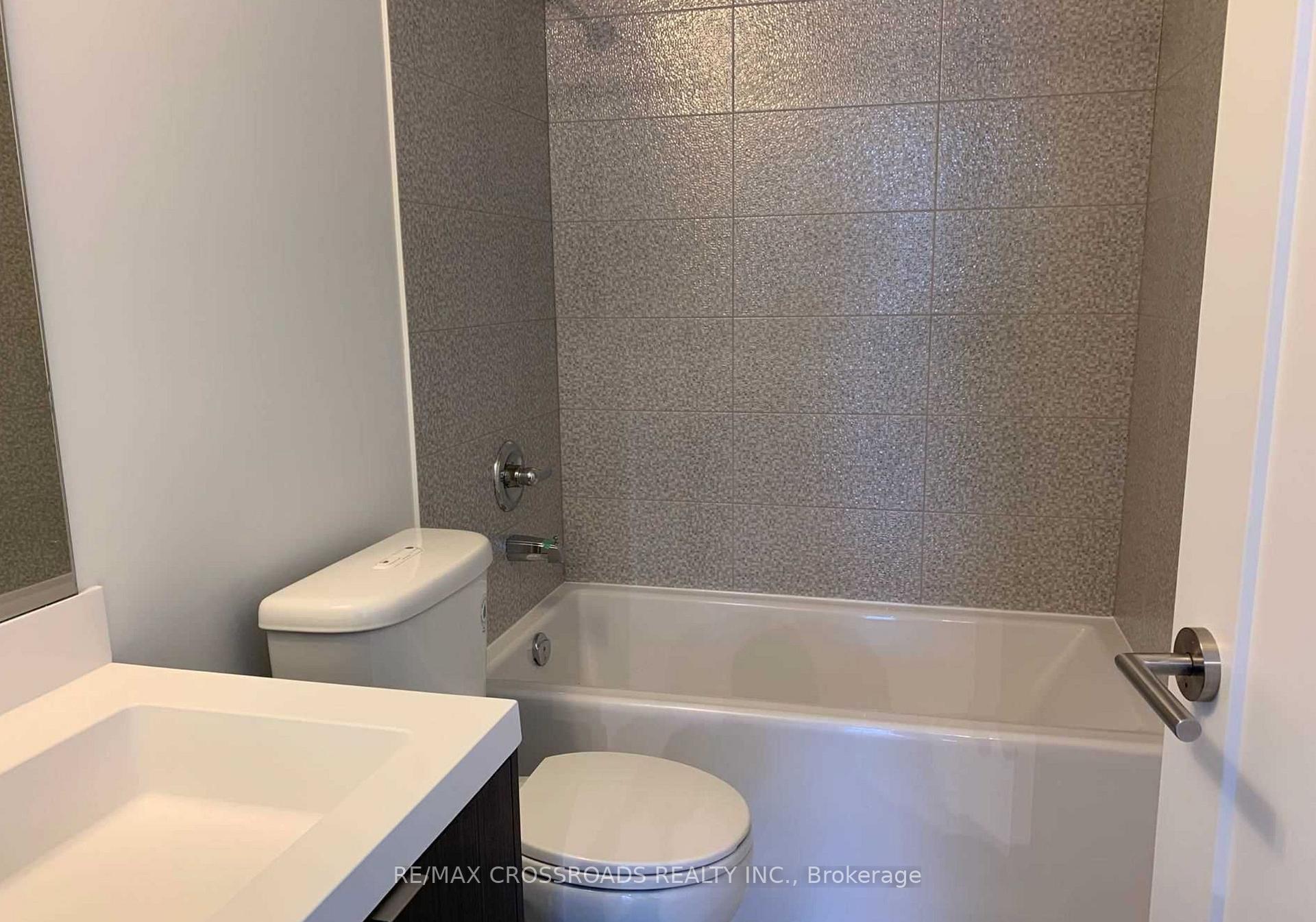 Photo 6 of Unit 803, 10 York Street, Toronto, Waterfront Communities — HOMEH