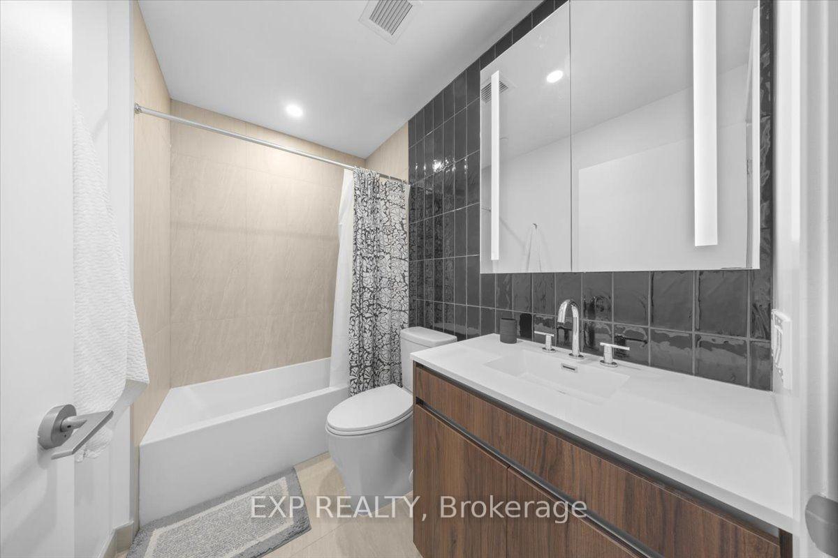 Photo 3 of Unit 709, 74 Nicholas Street, Ottawa, Sandy Hill — HOMEH