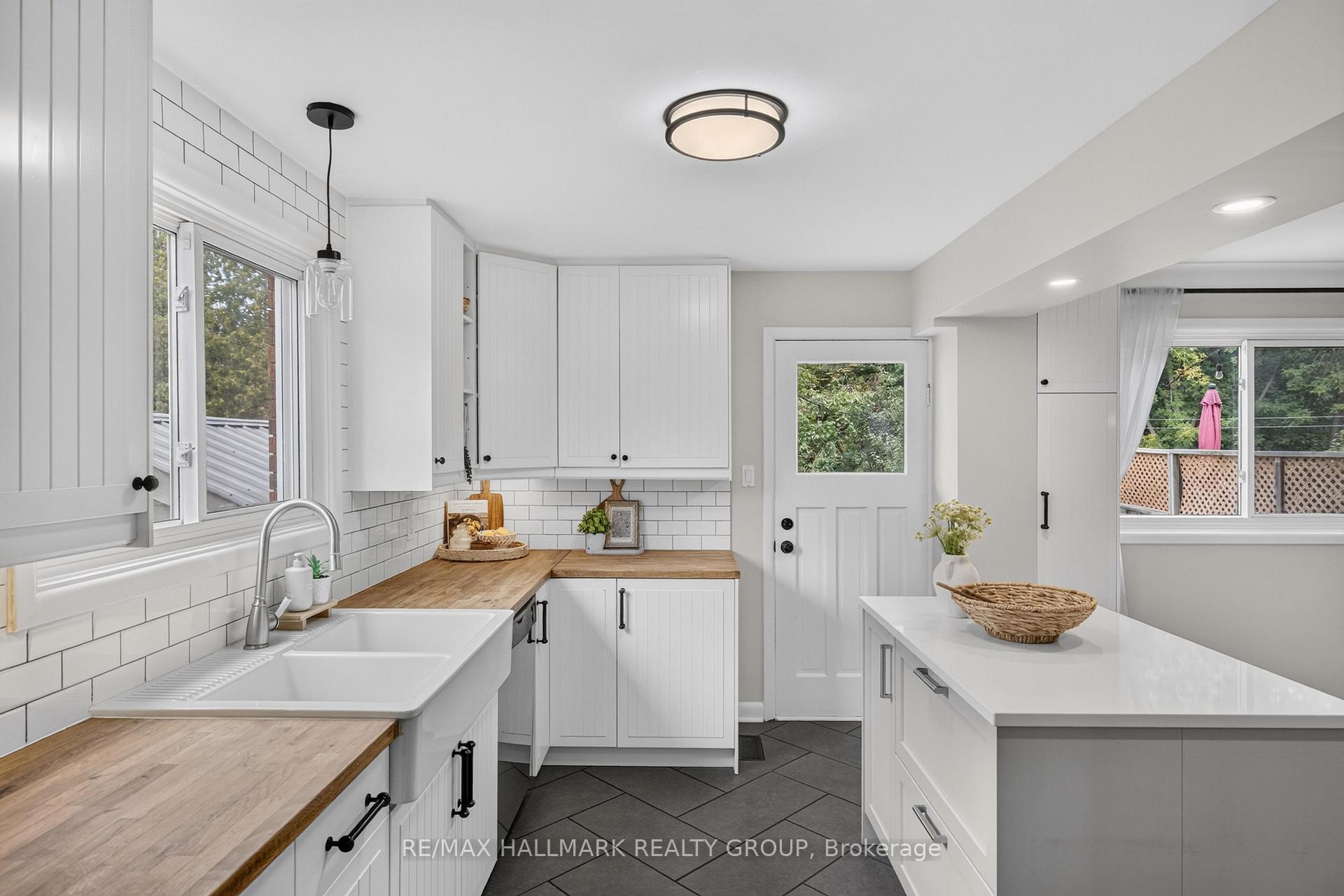 Photo 10 of 1213 Emperor Avenue, Ottawa, Carlington — HOMEH