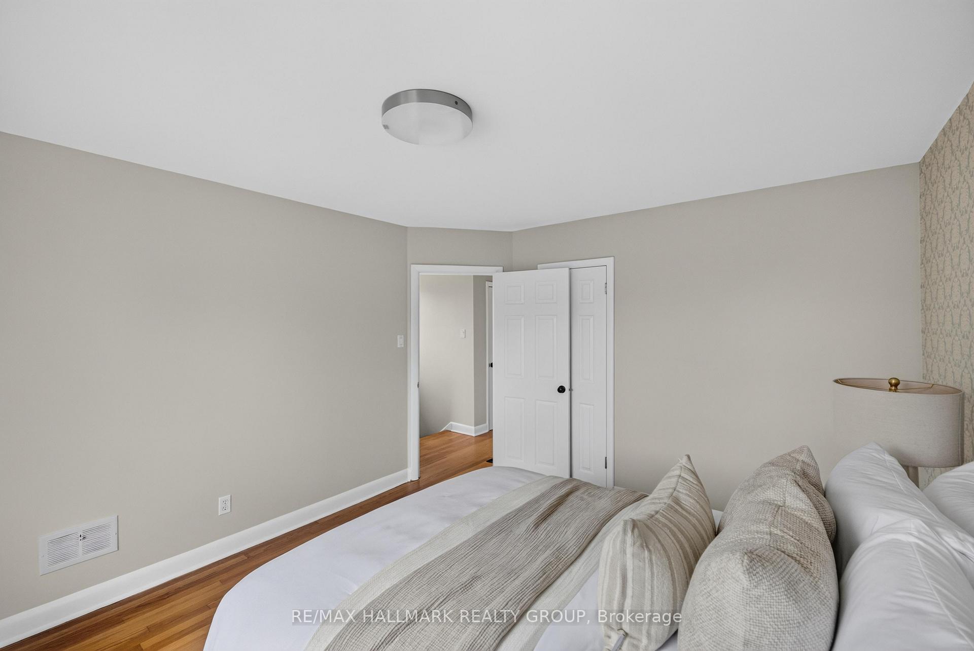 Photo 14 of 1213 Emperor Avenue, Ottawa, Carlington — HOMEH