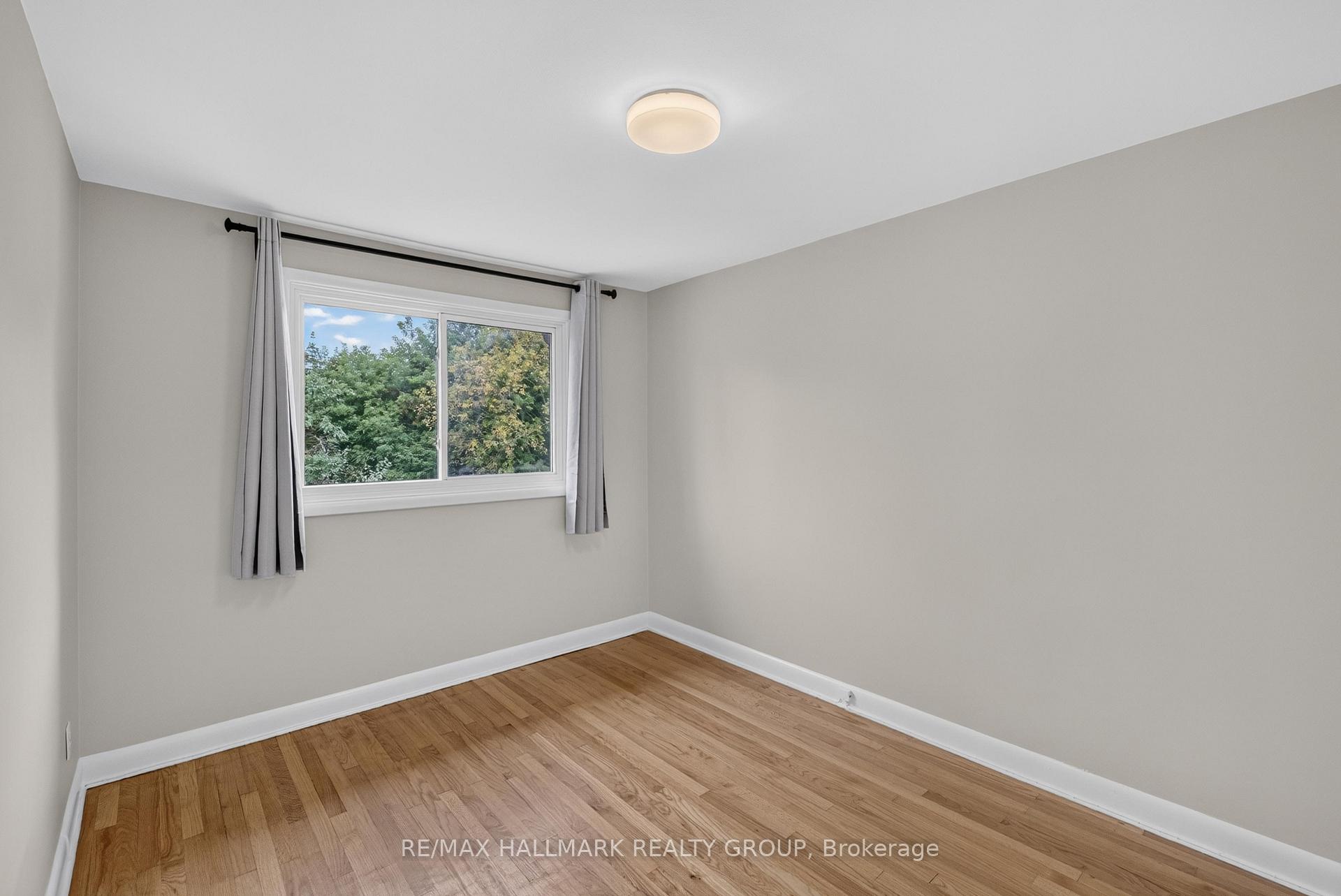 Photo 15 of 1213 Emperor Avenue, Ottawa, Carlington — HOMEH