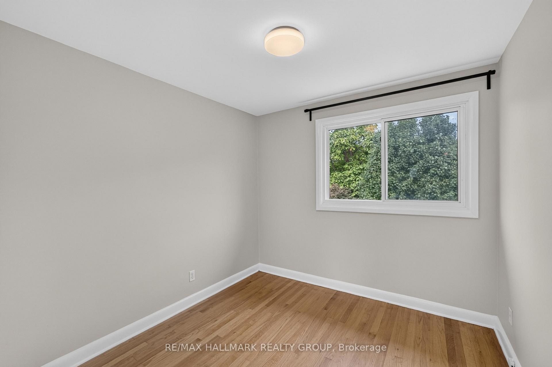 Photo 17 of 1213 Emperor Avenue, Ottawa, Carlington — HOMEH