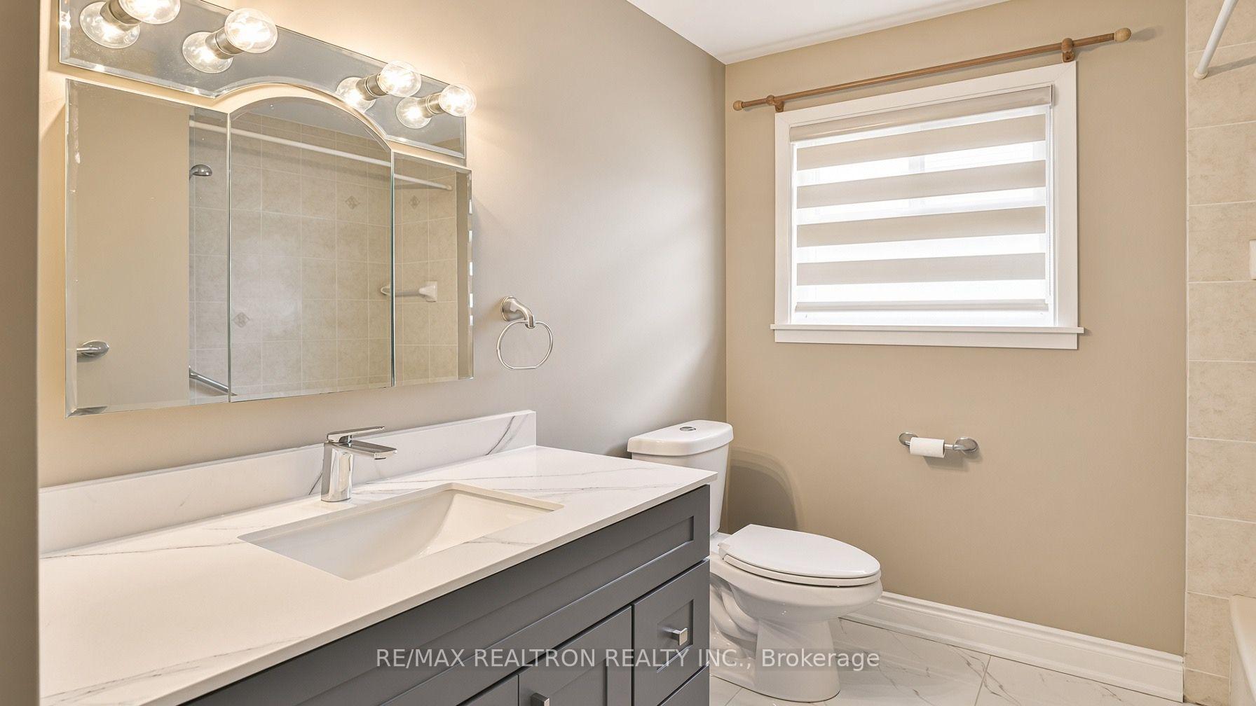 Photo 5 of Unit Upper, 26 Nuffield Drive, Scarborough, Guildwood — HOMEH