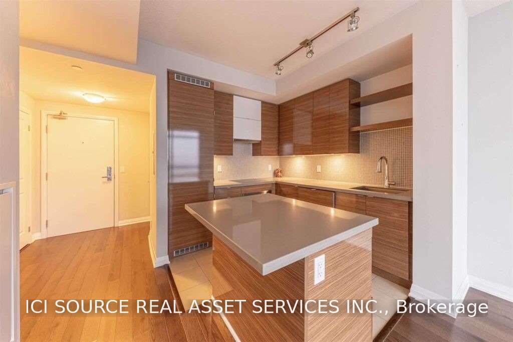 Photo 4 of Unit 2806, 59 Annie Craig Drive, Etobicoke, Mimico — HOMEH