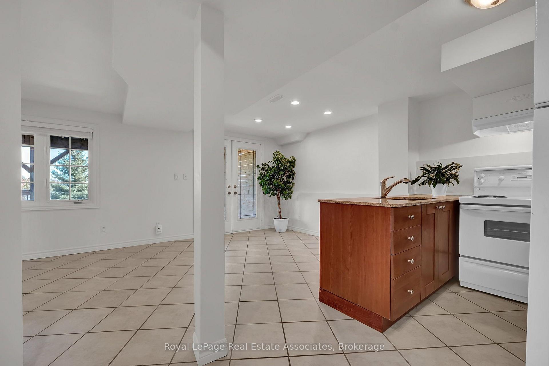 Photo 27 of 31 Crockett Place, Clarington, Bowmanville — HOMEH