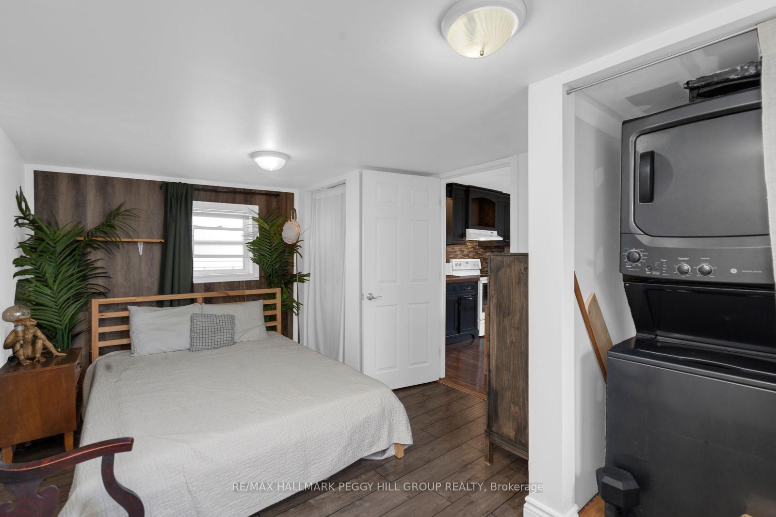 Photo 5 of 93 Bond Street, Orillia — HOMEH