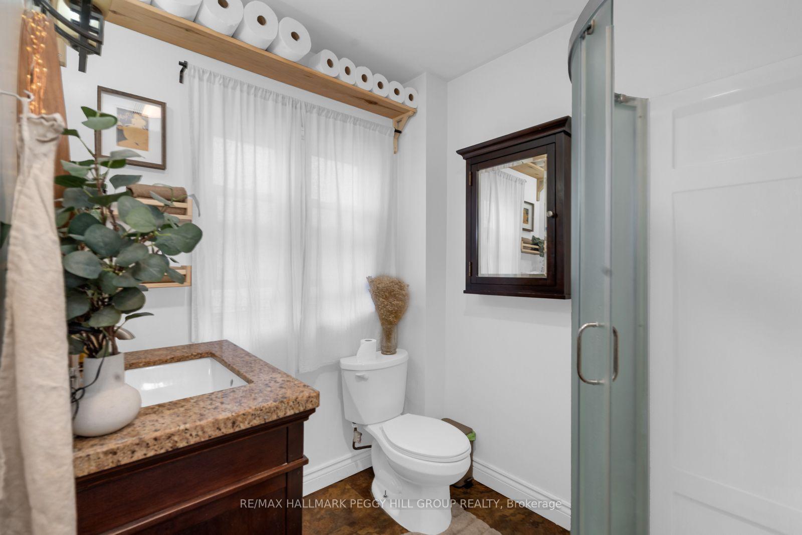 Photo 6 of 93 Bond Street, Orillia — HOMEH