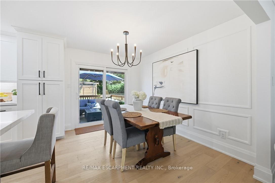 Photo 15 of 869 Condor Drive, Burlington, LaSalle — HOMEH