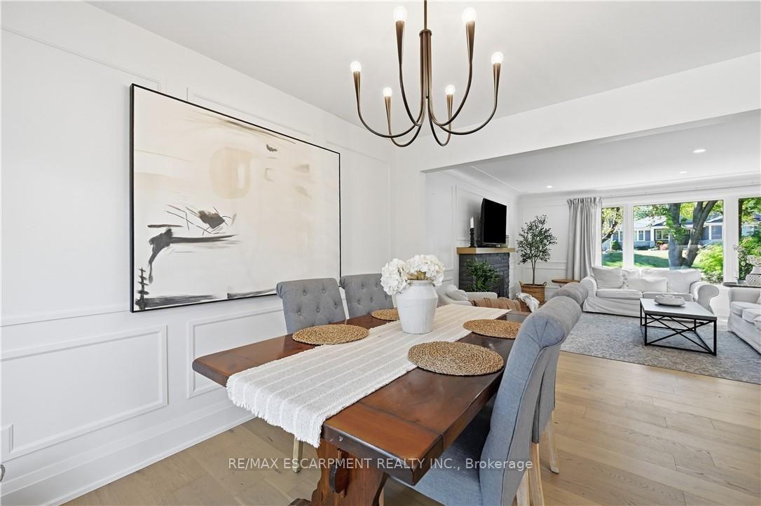 Photo 16 of 869 Condor Drive, Burlington, LaSalle — HOMEH