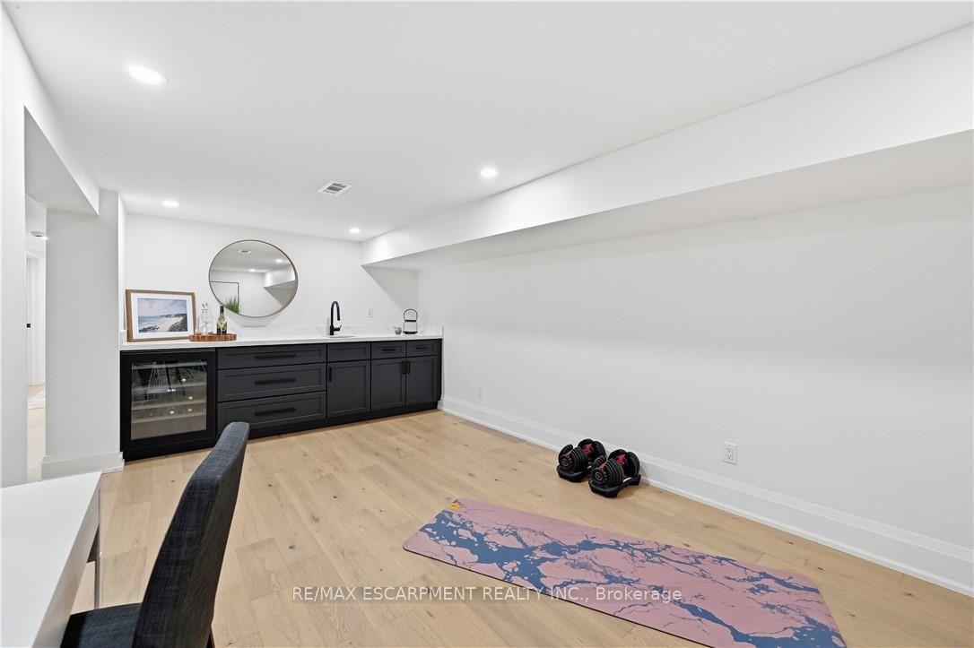 Photo 26 of 869 Condor Drive, Burlington, LaSalle — HOMEH