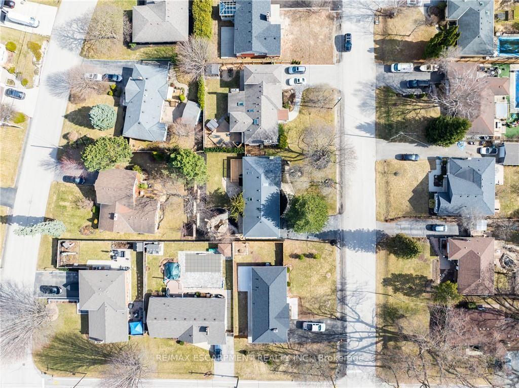 Photo 37 of 869 Condor Drive, Burlington, LaSalle — HOMEH