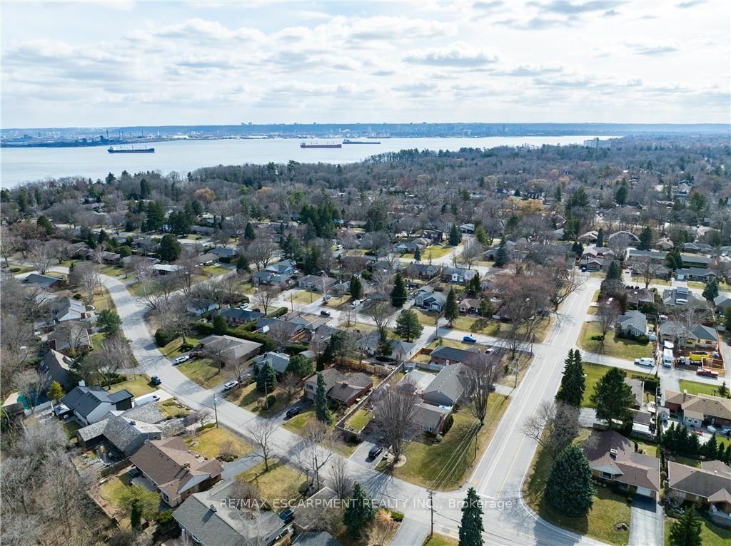 Photo 38 of 869 Condor Drive, Burlington, LaSalle — HOMEH