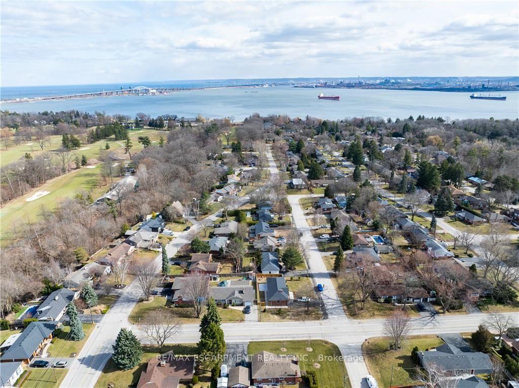 Photo 39 of 869 Condor Drive, Burlington, LaSalle — HOMEH