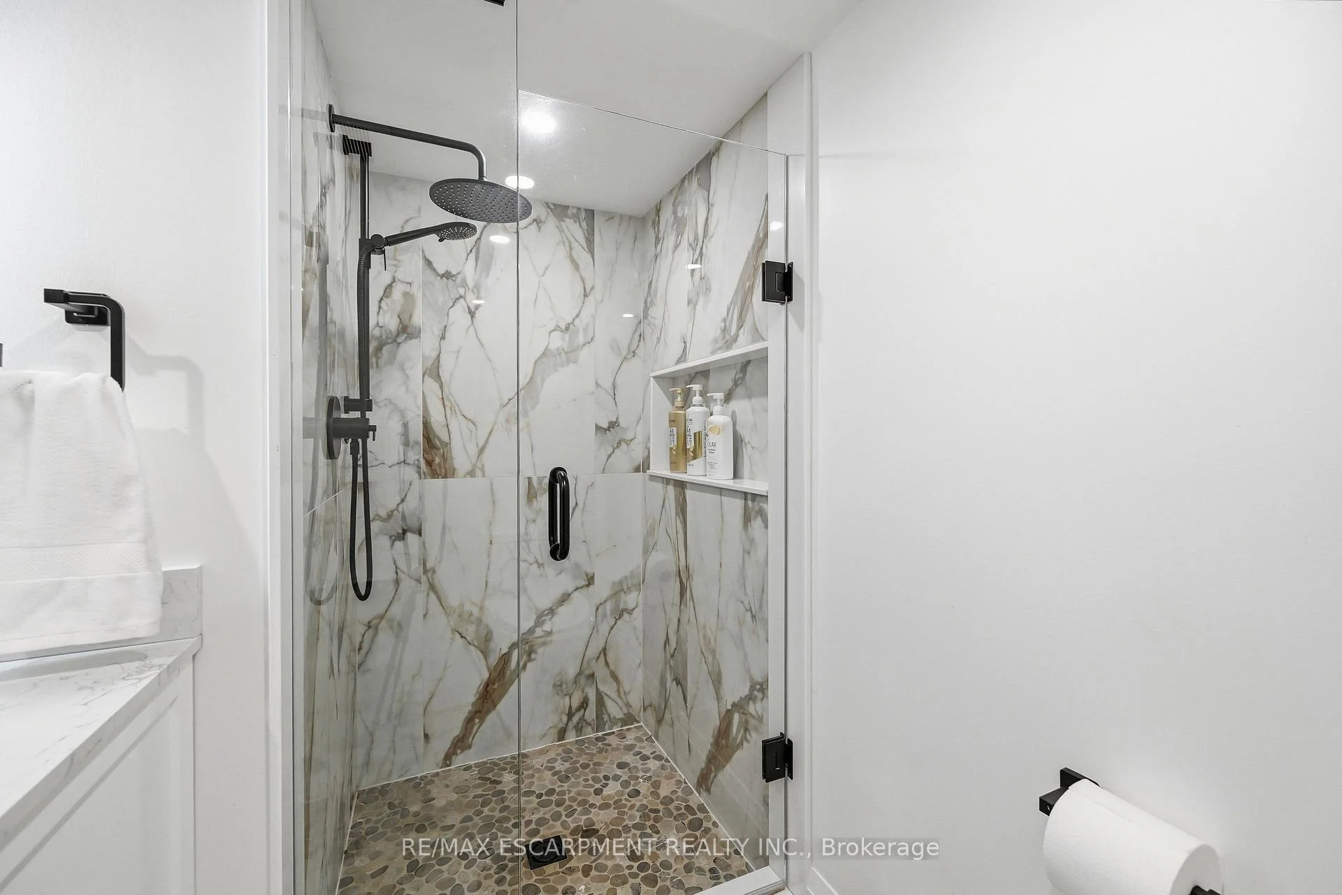 Photo 28 of 869 Condor Drive, Burlington, LaSalle — HOMEH