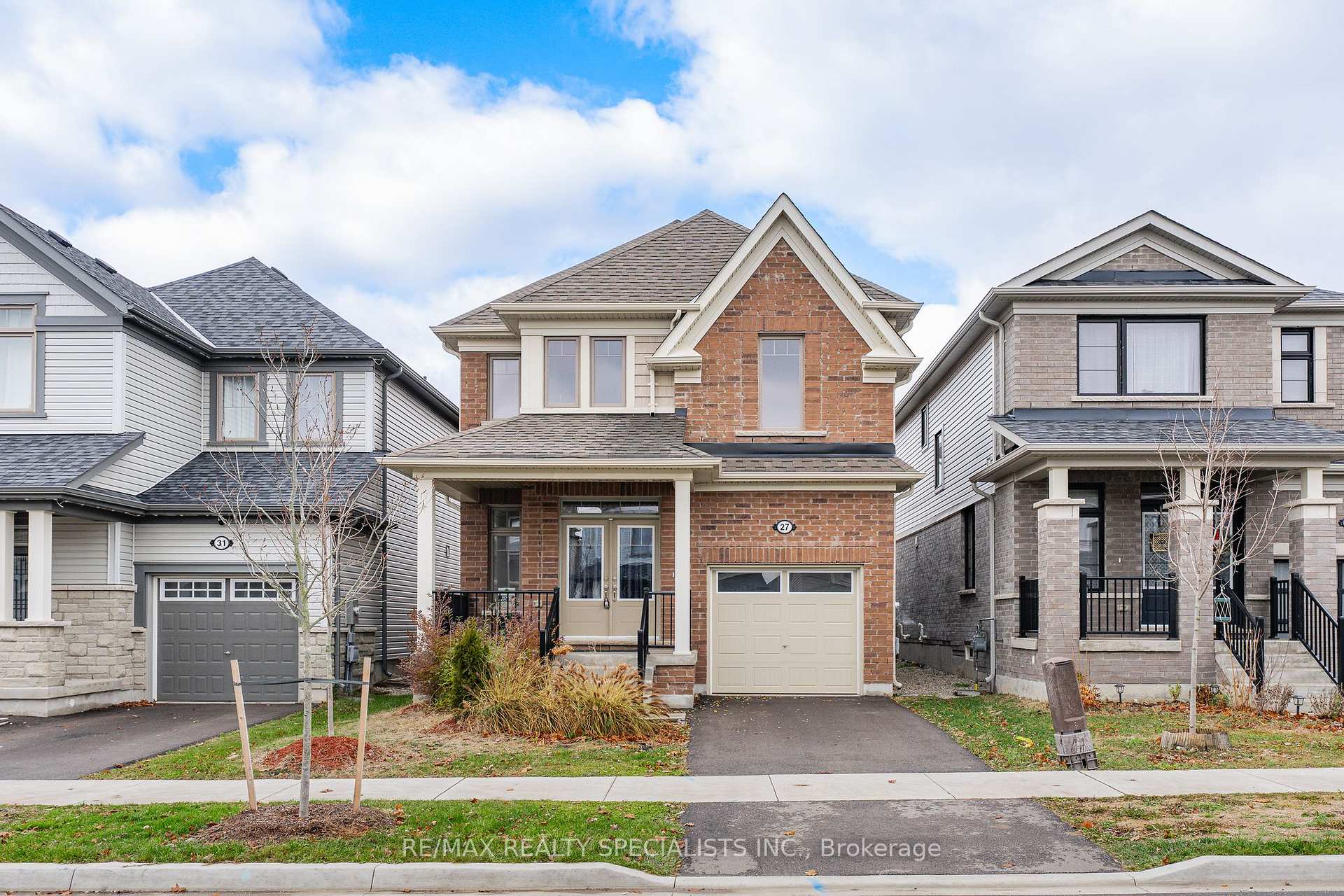Photo 2 of 27 Harpin Way W, Centre Wellington, Fergus — HOMEH